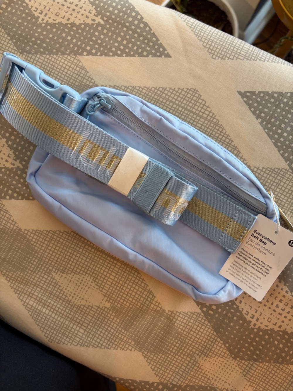Lululemon Everywhere Belt Bag 1L Pastel Blue Gold Hardware Gold Strap NWT - Picture 14 of 14